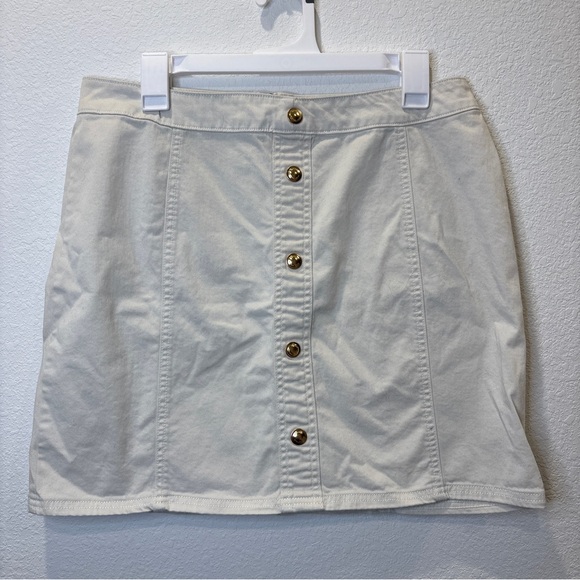 Michael Kors Cream Button Front Crop Top & Mini Skirt Set – Size L - Picture 16 of 16